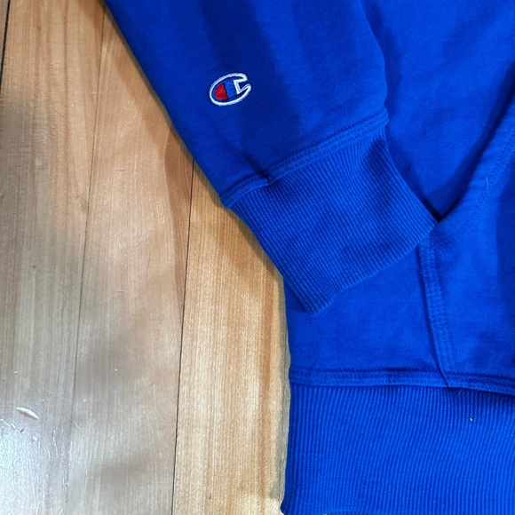 Champion Reverse Weave Hoodie - Picture 2 of 9
